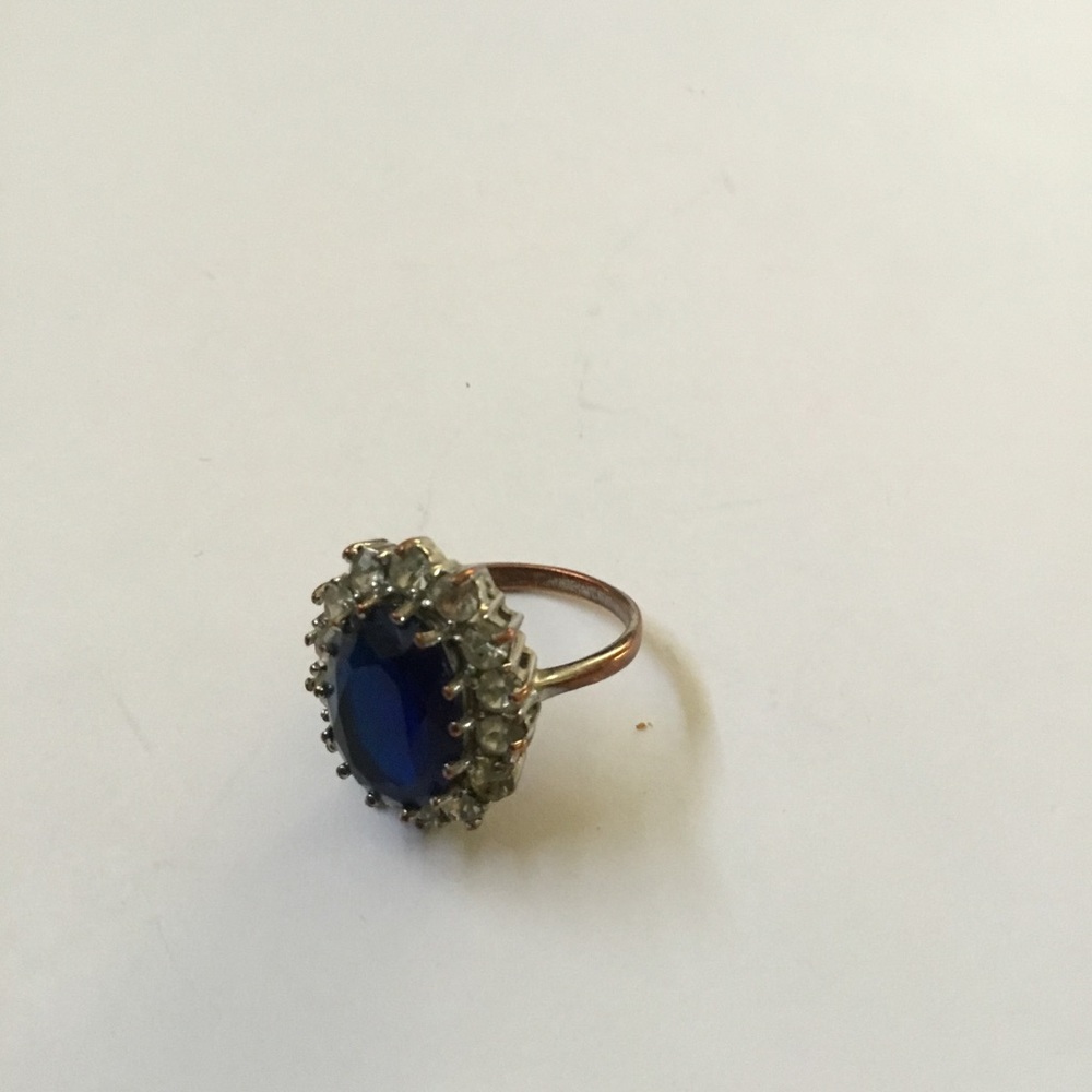 Three Costume Statement Rings - Picture 3 of 4